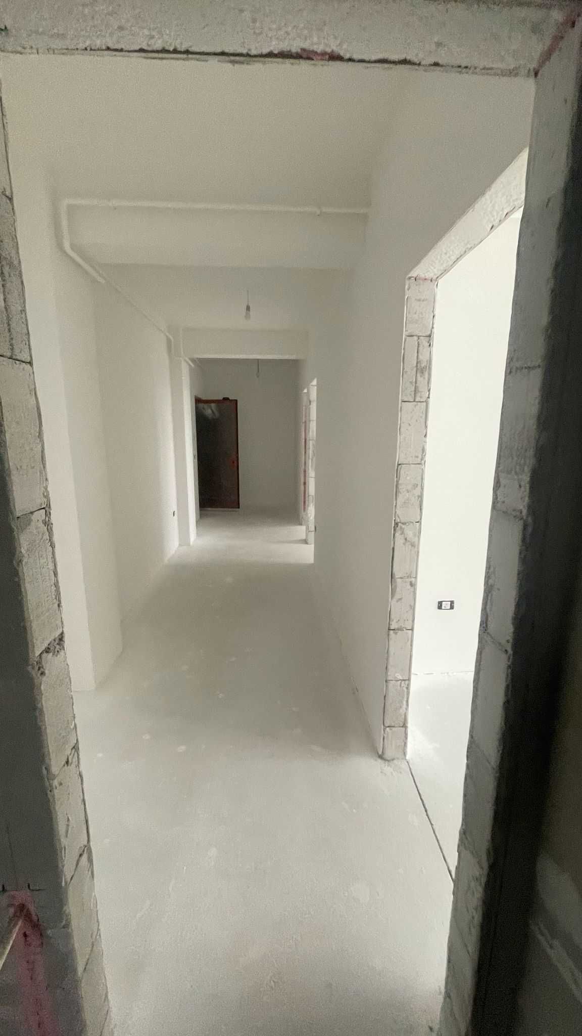 Apartament 2 camere, bucătărie open space, bloc nou