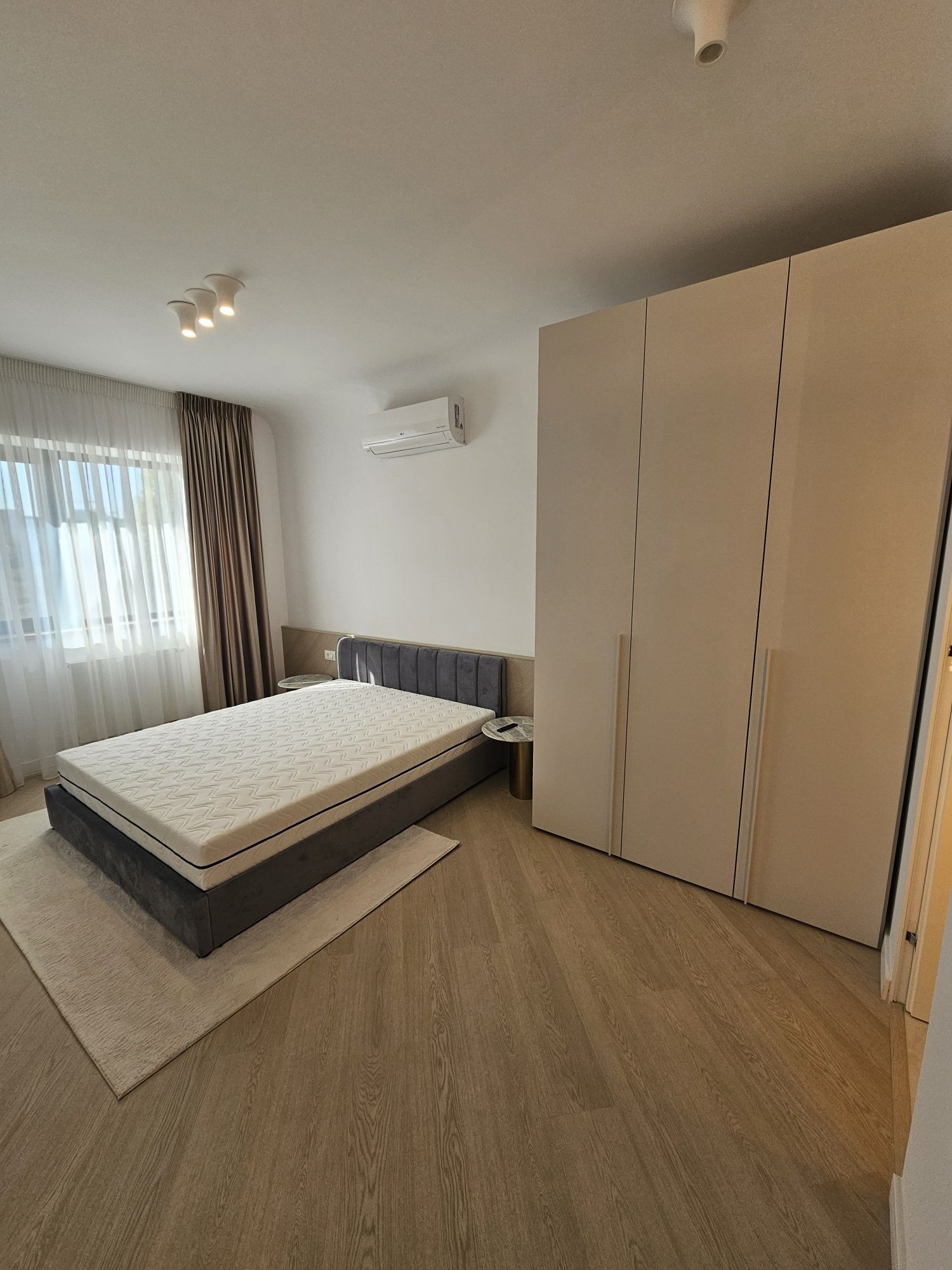 Proprietar. Apartament 3 cam Cortina North