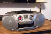 PHILIPS - Radio Casetofon CD MP3 stare foarte bună AZ 1316
