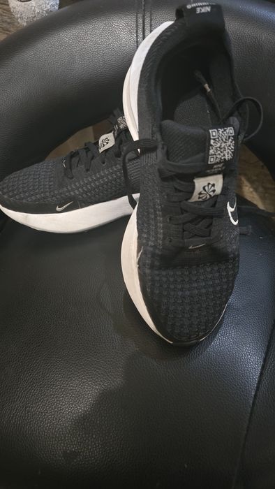 Маратонки    Nike