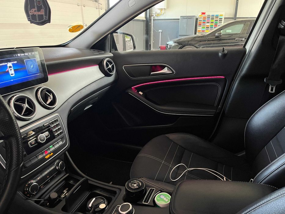 Lumini ambientale LED dedicate MERCEDES BENZ