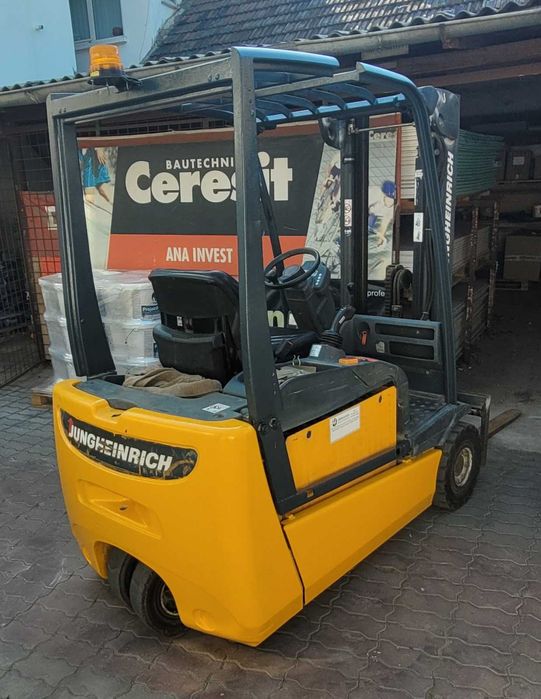 Electrostivuitor Jungheinrich 1.6tone baterie 48v schimbata recent