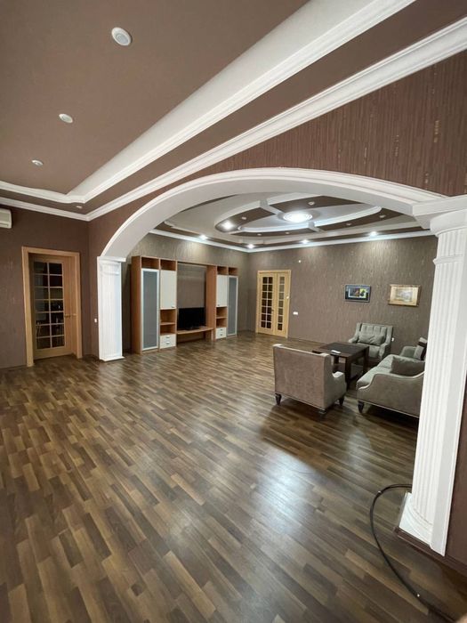 Продаётся КВАРТИРА 4/4/4 на 162м2 + Мансарда Ор-р: улица Чехова, BON