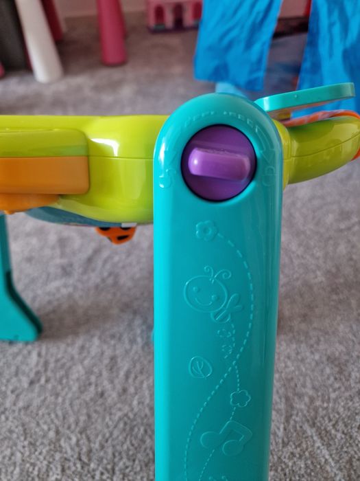 Antemergator cu centru de activitati si masuta desen HOLA