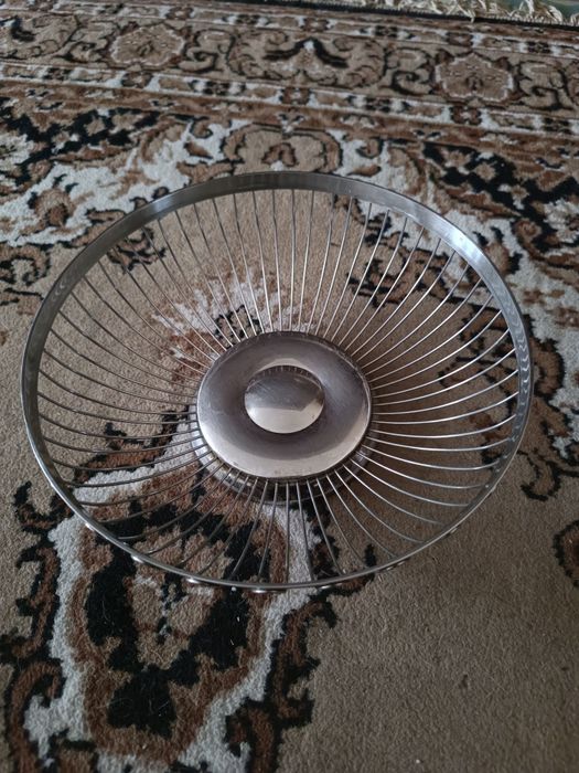 Продам советскую конфетницу