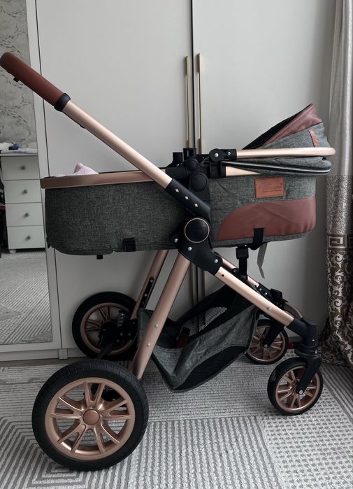 Коляска-трансформер