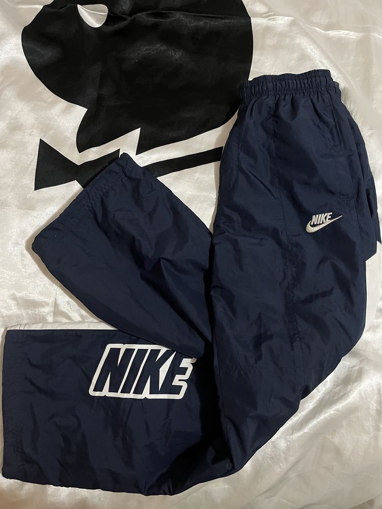 Pantaloni nike (adidas karl tommy puma)