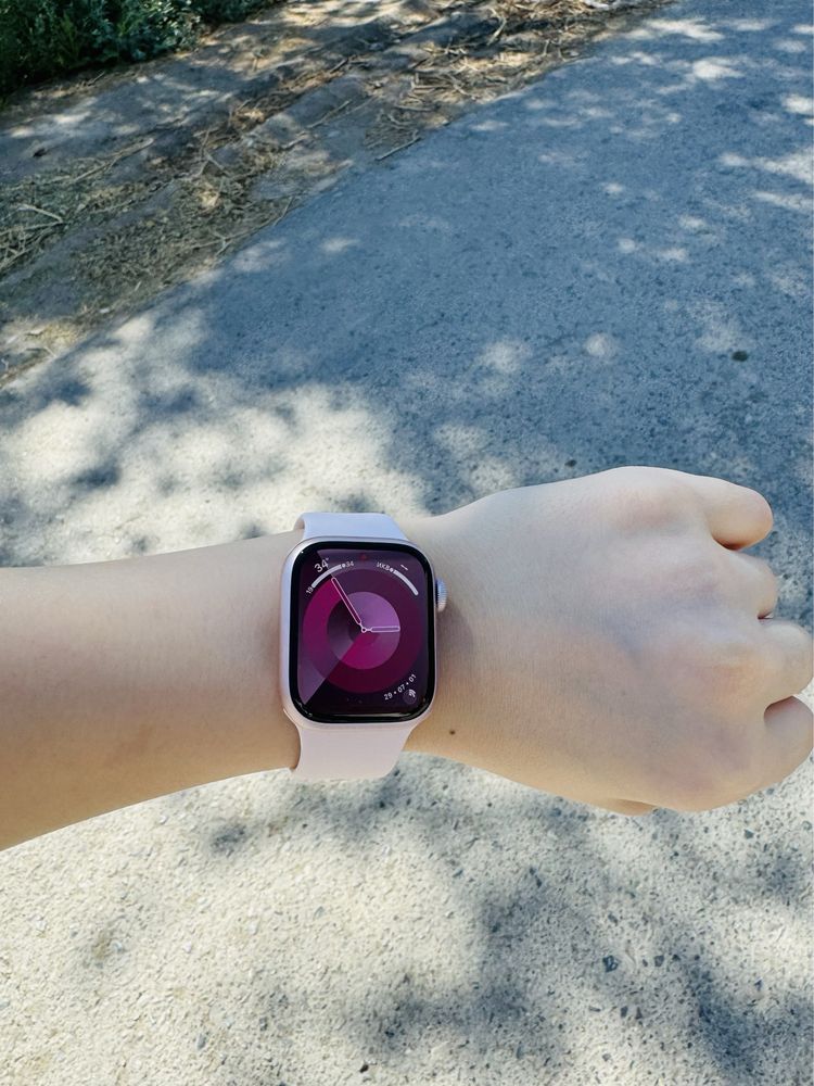 Смарт-часы Apple Watch Series 9 GPS S/M 41 мм розовый