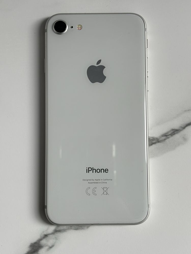 Iphone 8 в хорошем состоянии