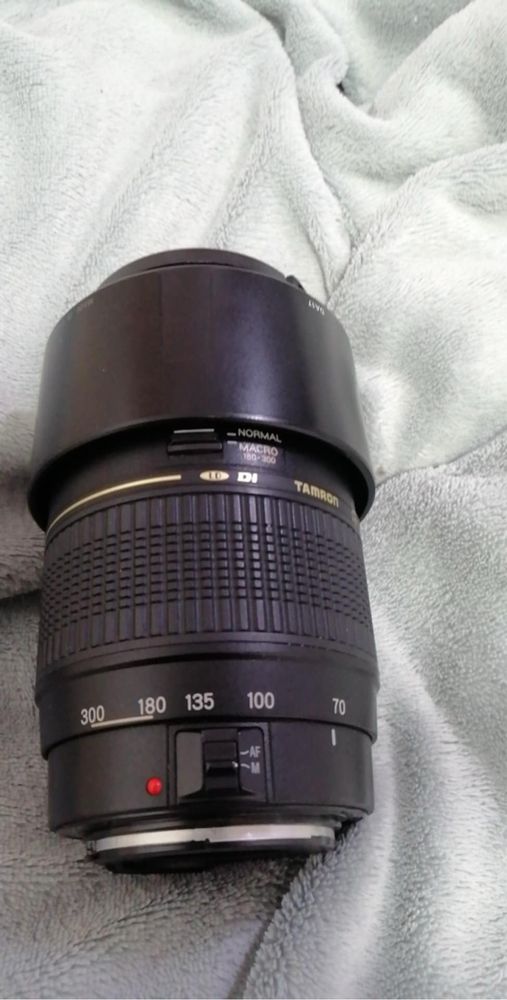 TAMRON 70-300mm F/4-5.6 Di Tele-Macro (1:2) за  Canon