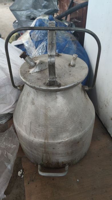 Продам бедон для заквазки