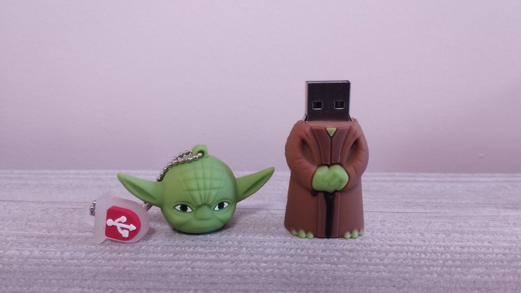 64 GB Флашка Дарт Вейдър (Darth Vader) / Йода (Yoda) от Star Wars