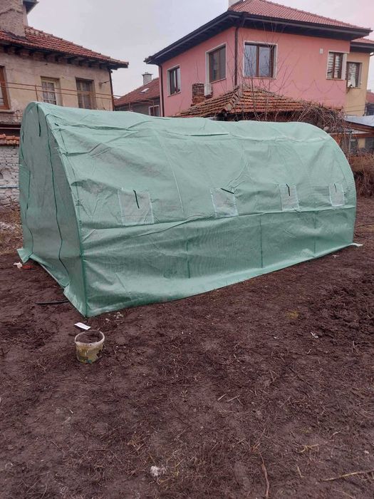 Градинска оранжерия