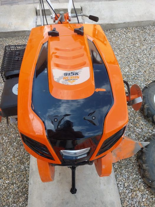 Vând Motosapa Ruris 915k preț 4200 lei , negociabil