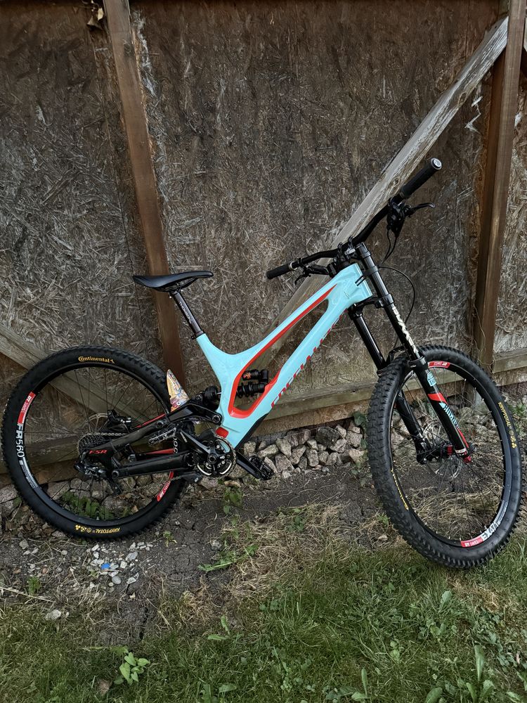Specialized Demo 8  Full Carbon Blue L Downhill