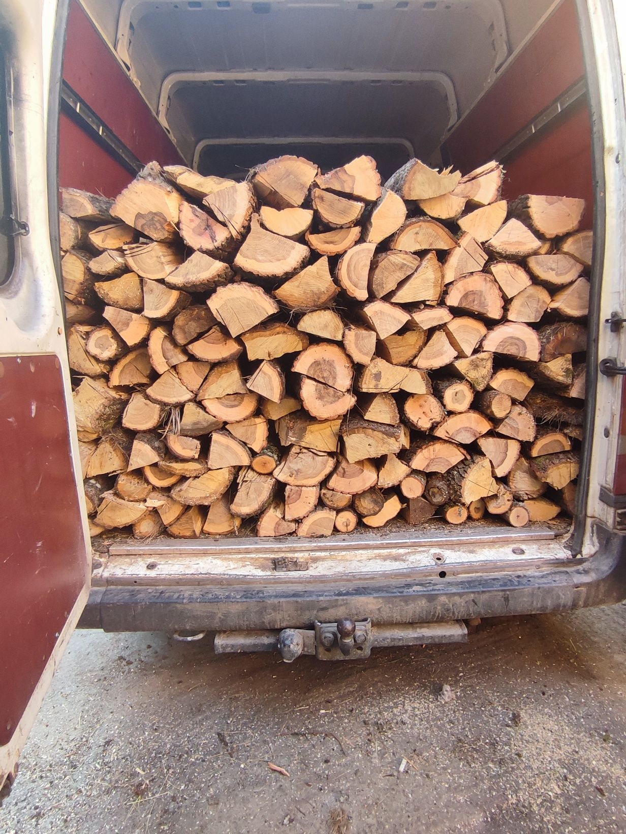 Vă lemne de foc esență tare 5 metre la preț de 1500 Lei