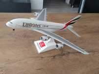 Macheta avion Emirates A380 cu roti | Decoratie | Perfect pt cadou