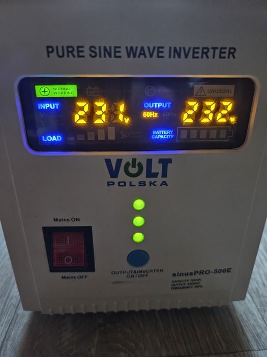 Invertor de la 12 Volți la 230 Volți