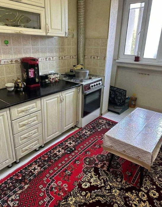 Shayxontoxur Gulobod maxalla, 9 etajli uyning 2-qavatida, 2 xonali uy