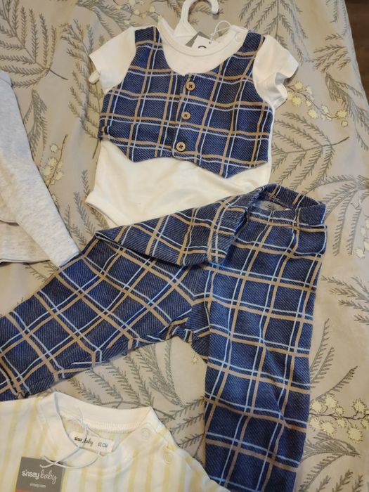 Lot băinuțe bebeluș, mărime 62 (0-3 luni)