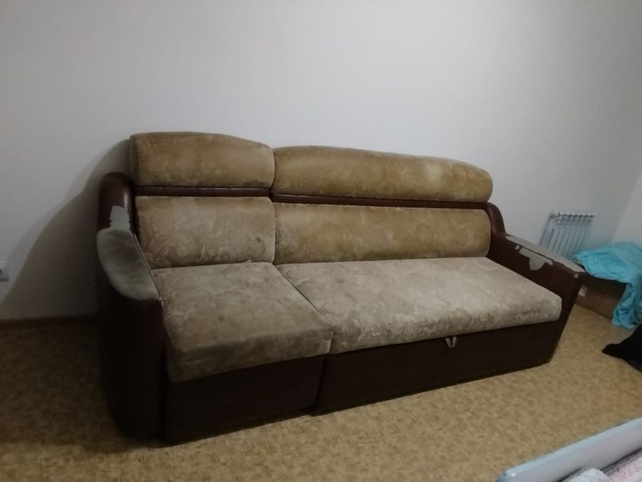 Продам диван срочно
