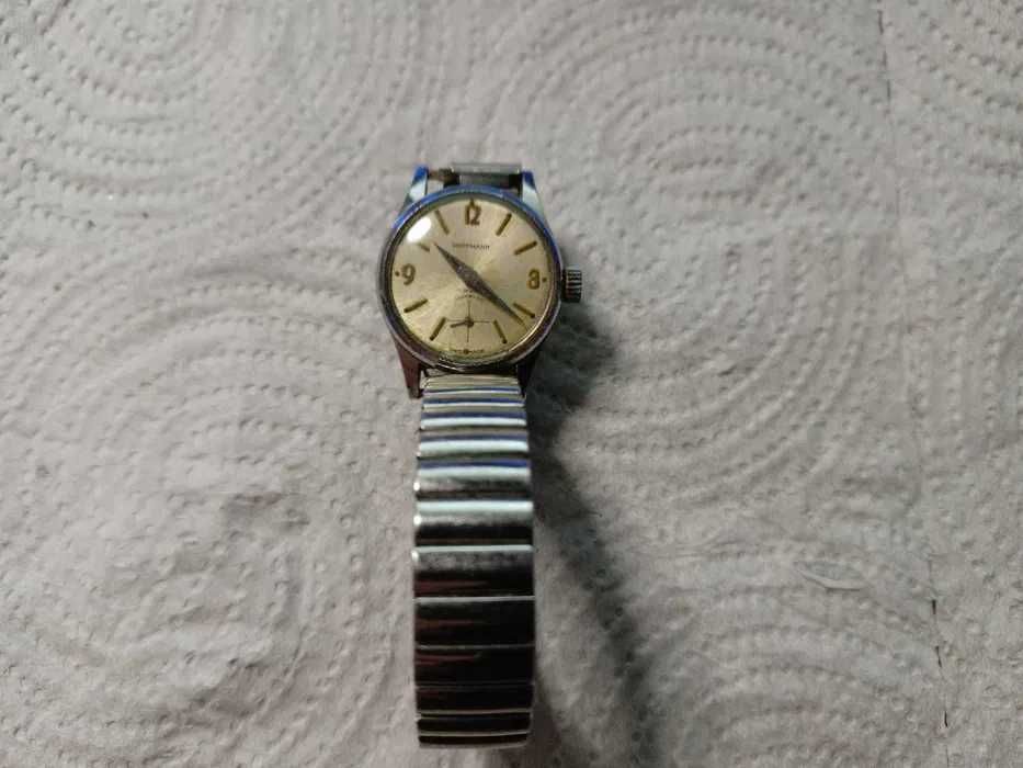 Lot 9 vintage de 8 ceasuri