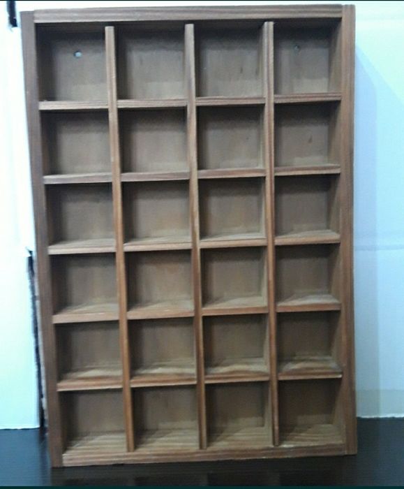 Raft din lemn miniatura