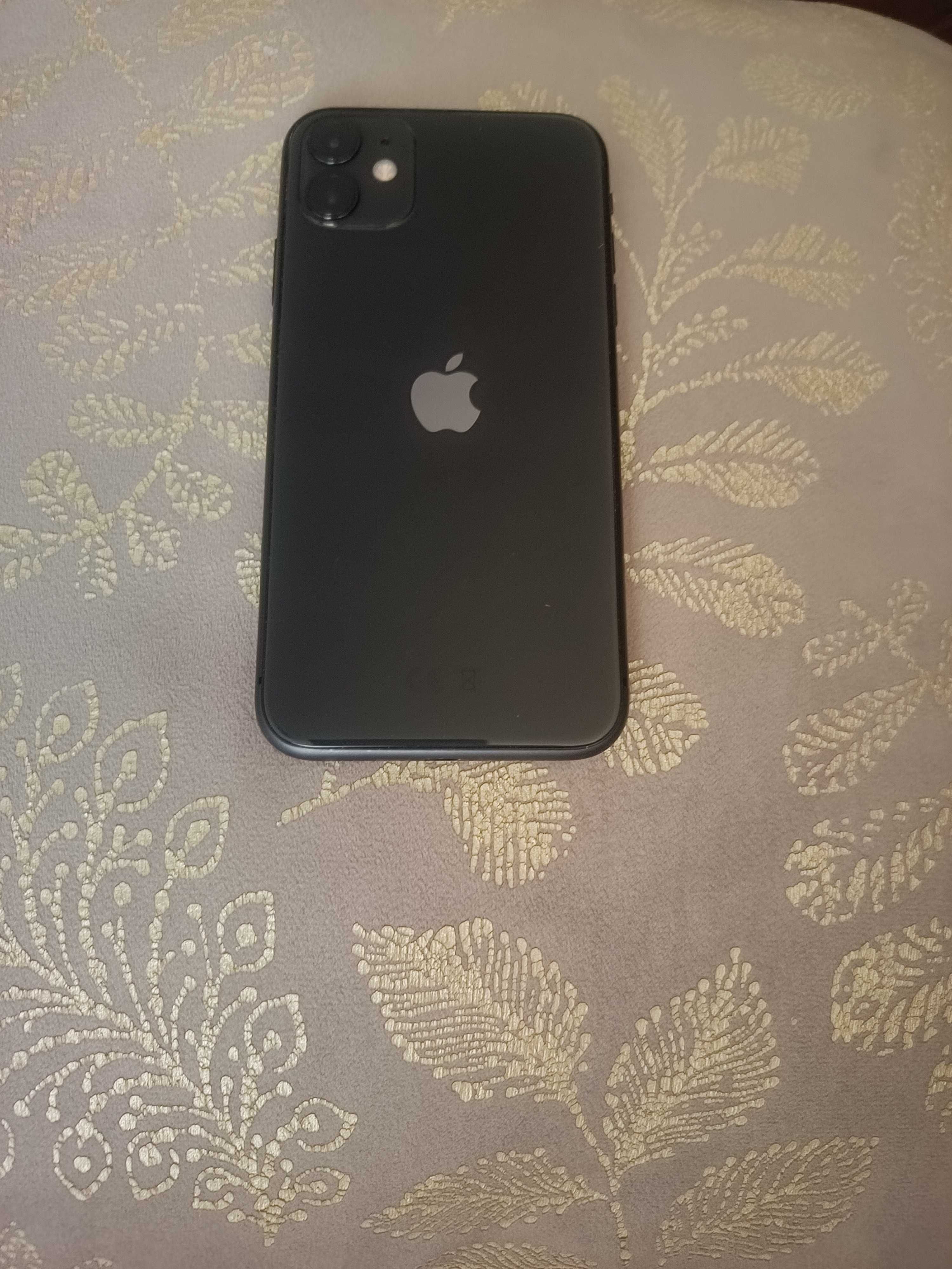 iPhone 11 64 gb.черен без БАРТЕРИ.