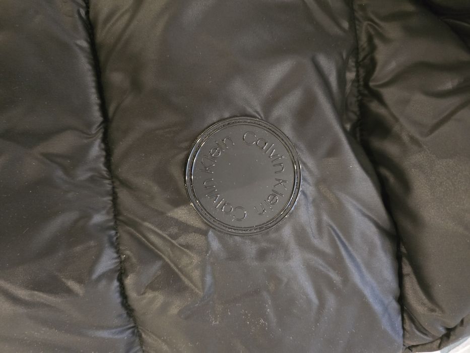 Ново Calvin Klein Дамско зимно яке M-L