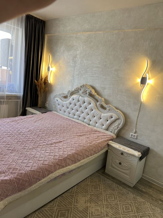 Продам спальный гарнитур