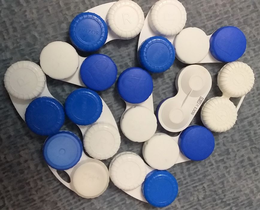 Продам контейнеры для контактных линз.