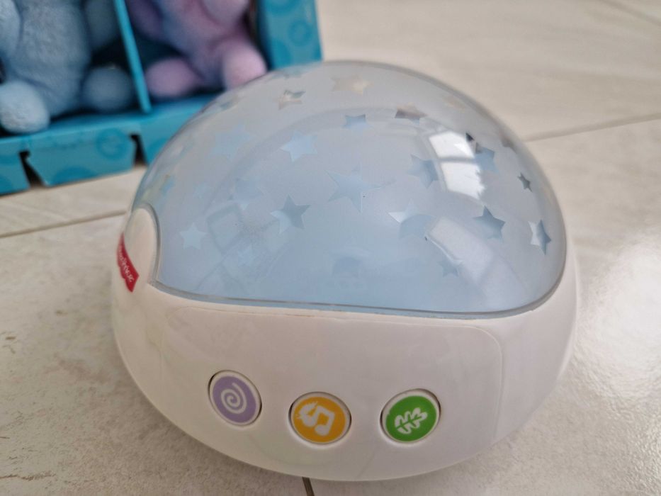 Fisher Price Музикална въртележка за легло МЕЧЕТА-ПЕПЕРУДИ