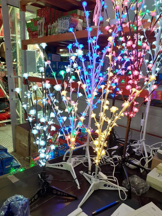 ЛЕД дръвчета 60, 90 см  Топло/синьо бяло шарено