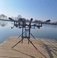 Set pescuit,4 Lansete+4 Mulinete tambur 10.000,rod pod, senzori,statie