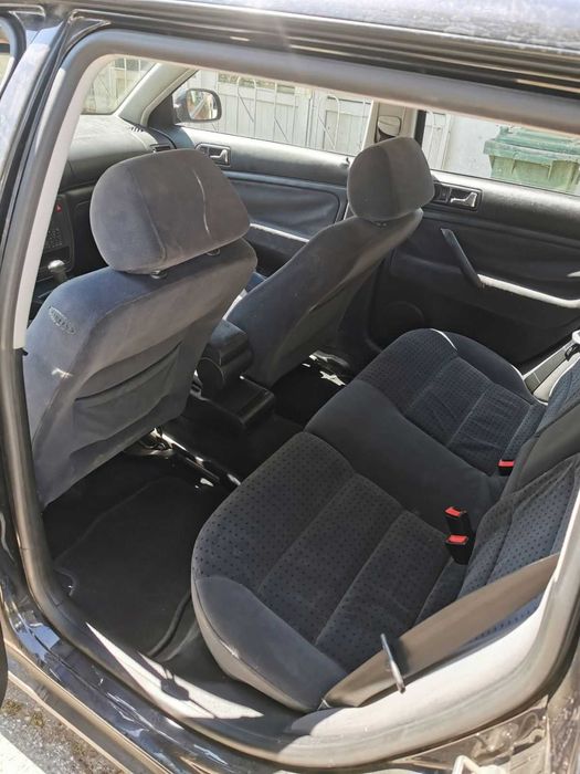 Volkswagen Pasat 1.8 бензин 1999 г.