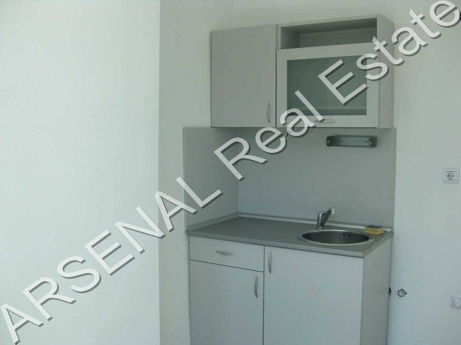 Офис под наем, Борово