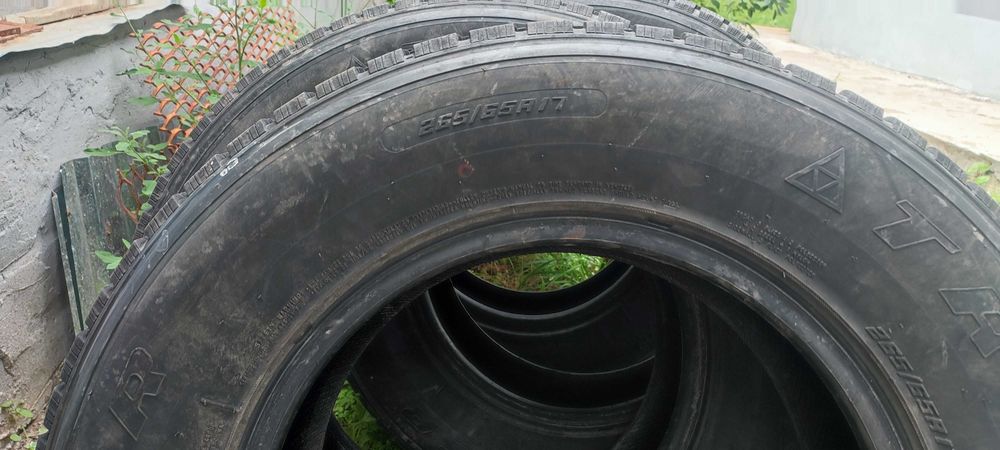 Авто шины всесезонные R-17