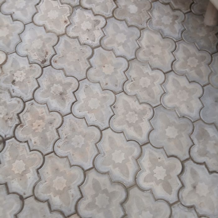 Pavaj curte cu model și borduri