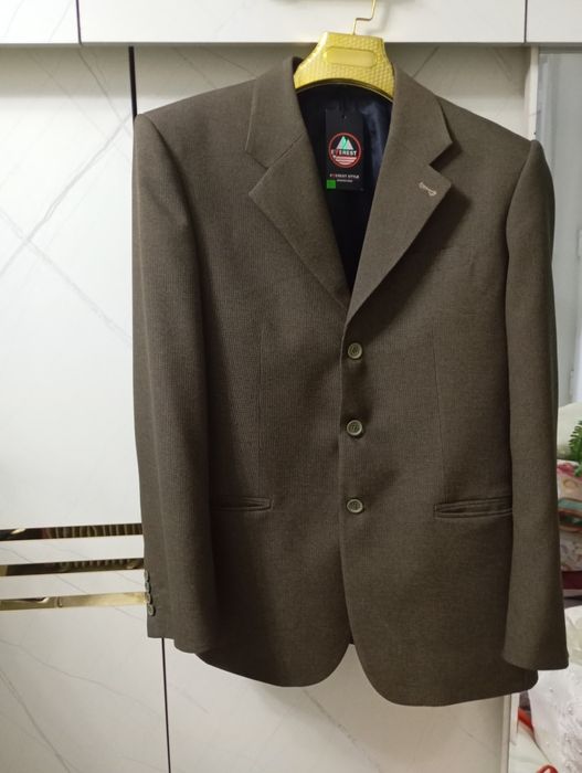 Мужской костюм Турция 52 размер