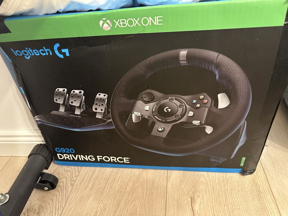 Xbox one x in stare foarte buna