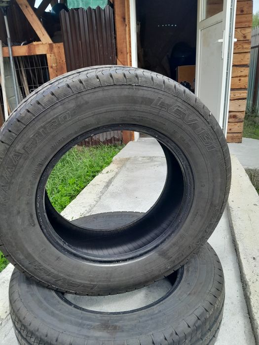 Vând 2 Anvelope C, M,S