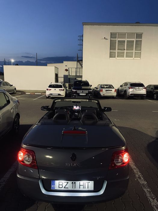 Vând renault megane 2 cabrio karmann