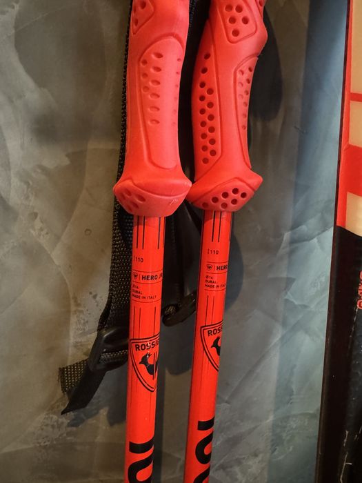 Детски ски, ски обувки и щеки Rossignol HERO