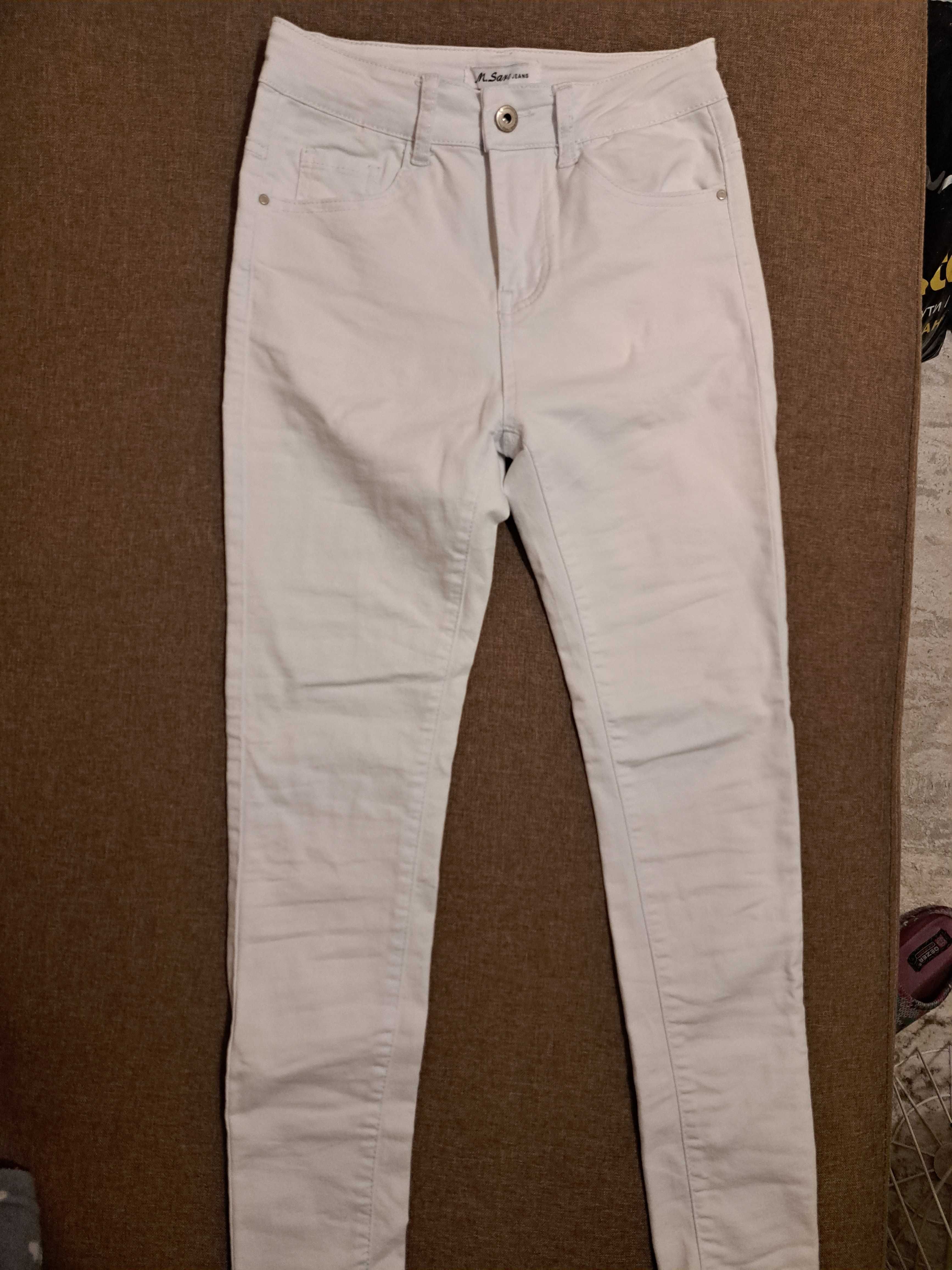 Бял панталон С размер