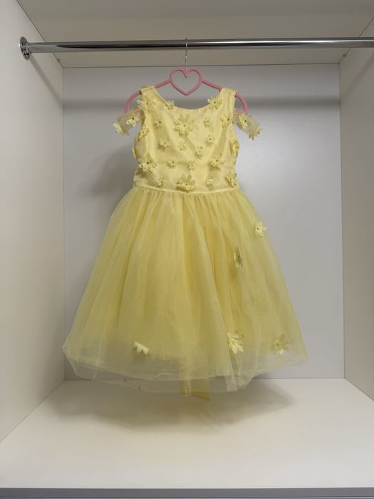 Детска рокля Petit Fleur – размер 7–8 години