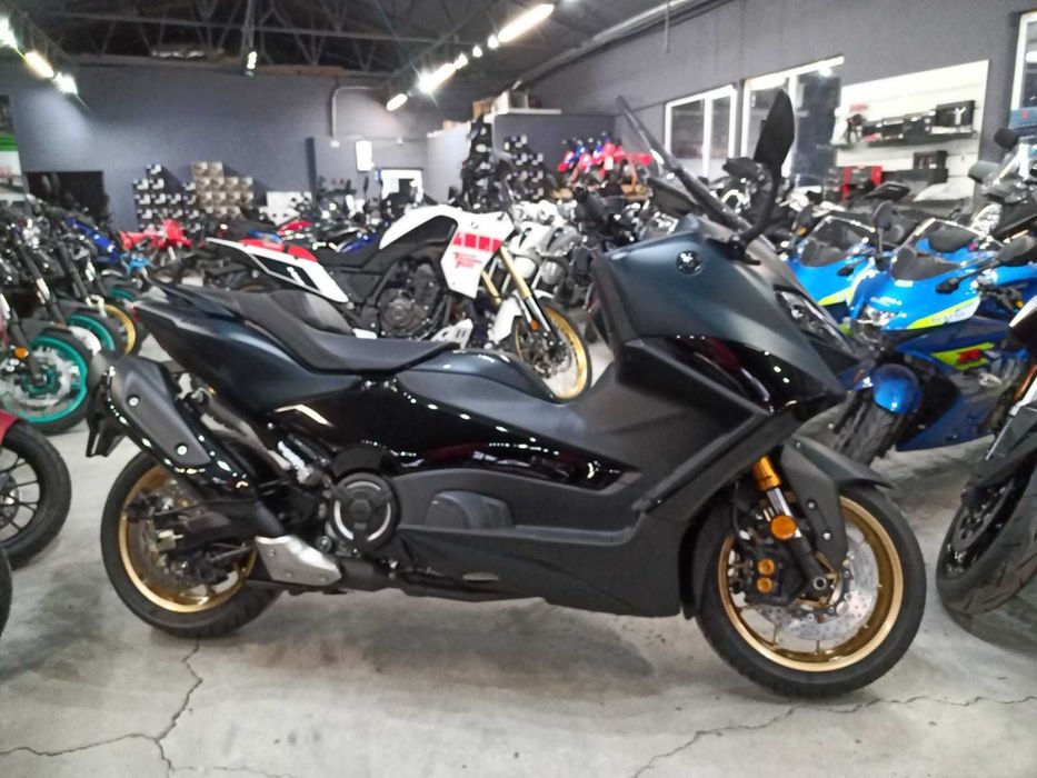 Yamaha T-Max Tech Max 2025 nou - stoc Yamaha Constanta