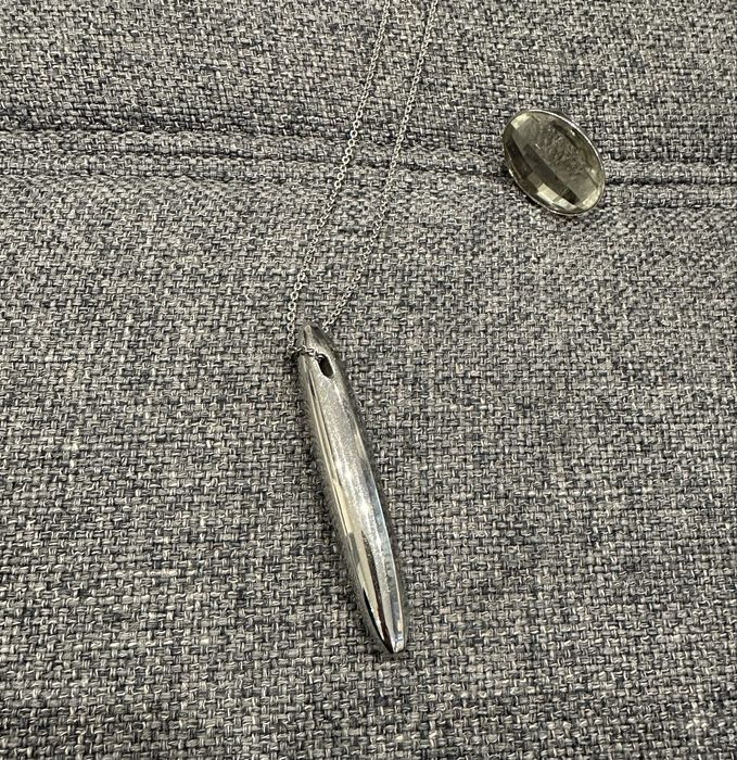 Колие и пръстен от кристал на Келвин Клайн