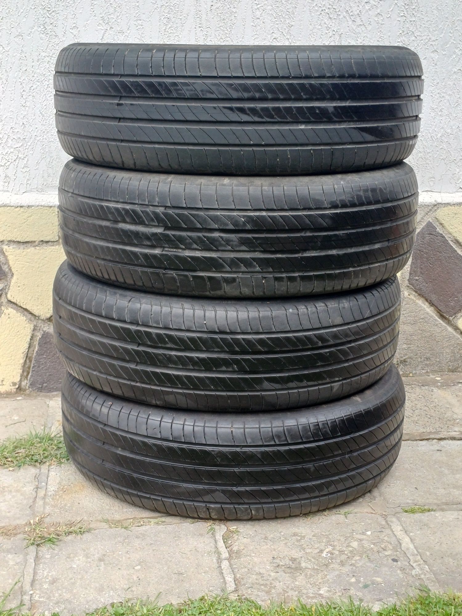 .Гими Michelin 215/65/17