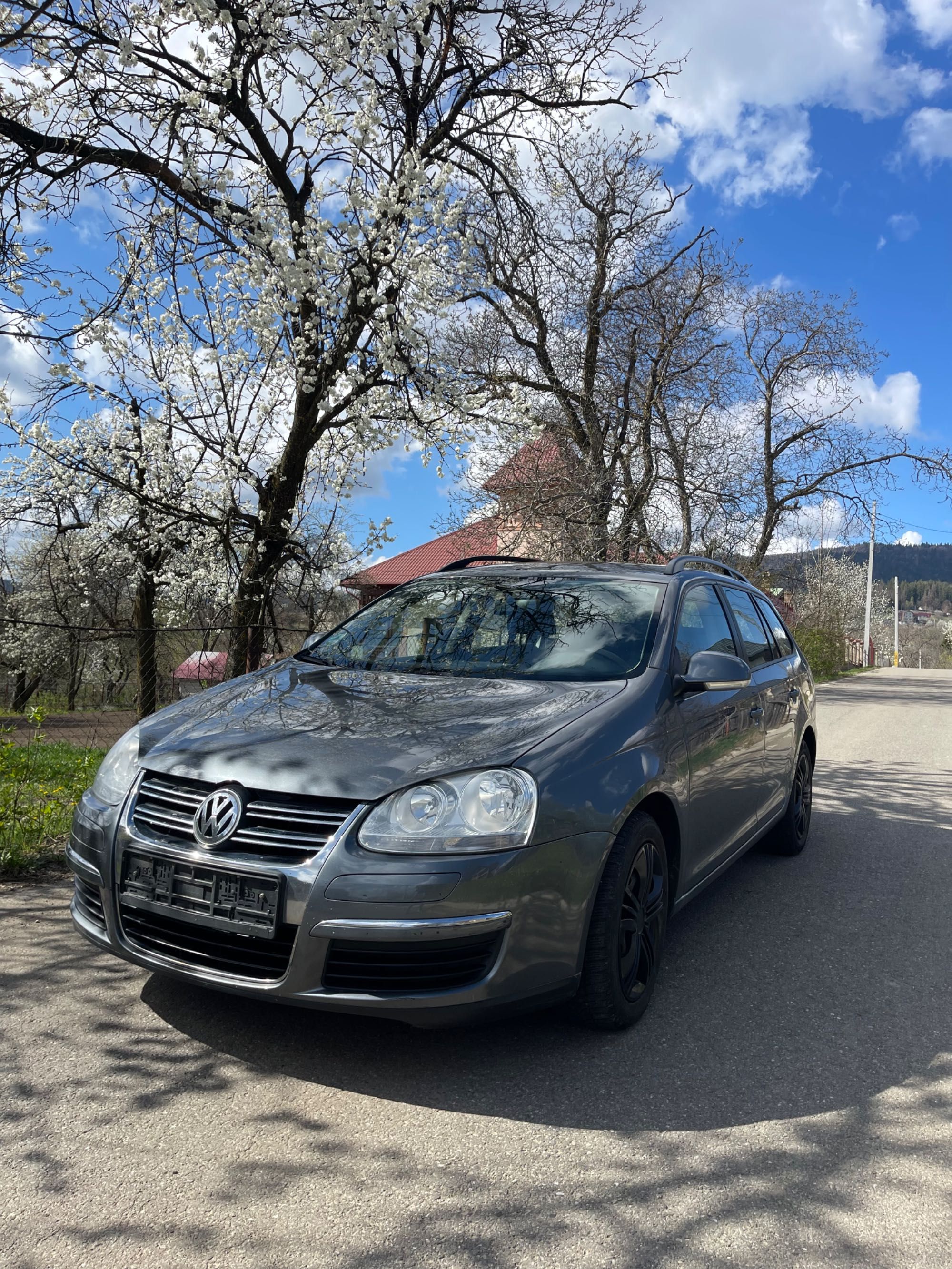 Vând golf 5 1.9 TDI