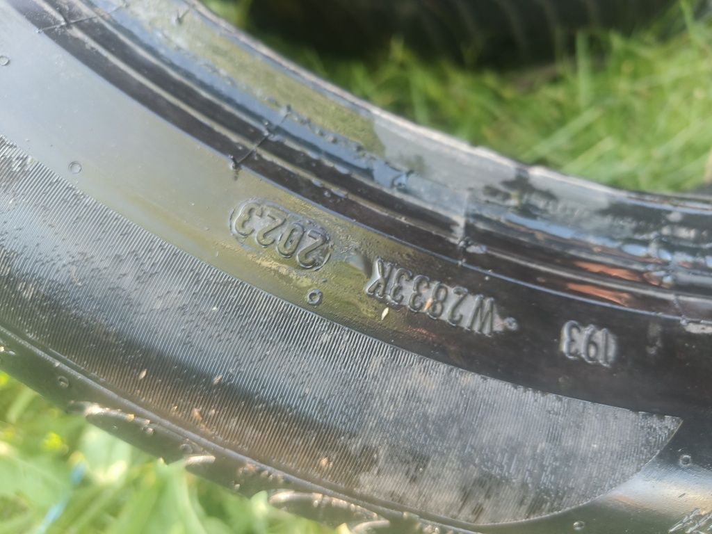 Cauciucuri de vara Pirelli 19" 245/45/19